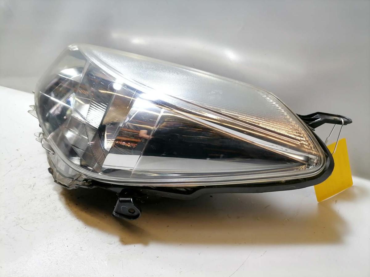 Toyota Yaris XP13 original Scheinwerfer links Halogen BJ14
